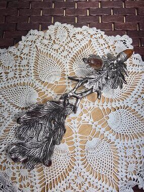 Rare Metal Acorn Spoon Rest Utensil Holder with Leaves and Acorns Unique